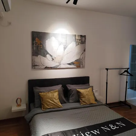 Apartament Sky View N&n Near Airport, Highway & Free Parking